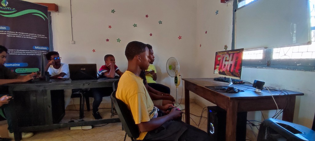 Écran FIGHT pendant un match